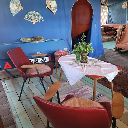 Hostel Nomads Glamp Bled
