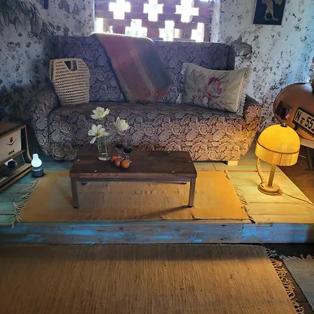 Nomads Glamp Hostel