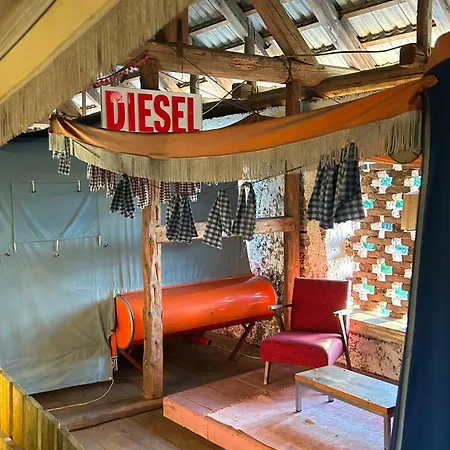 אכסניה Nomads Glamp *