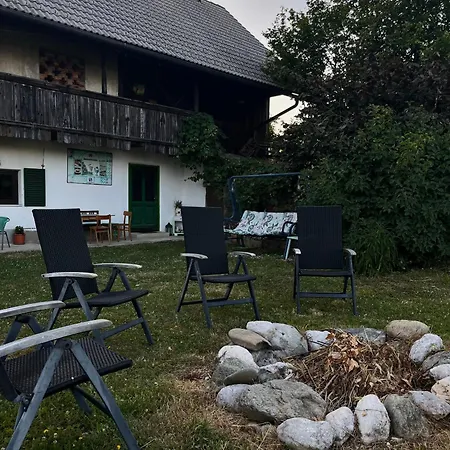 Nomads Glamp Хостел Блед
