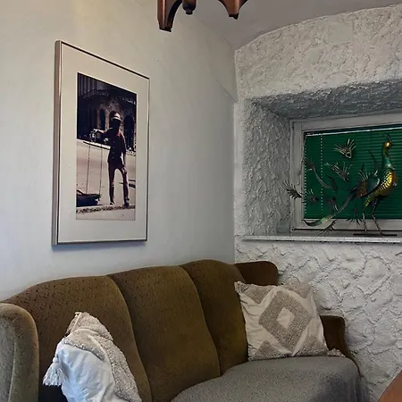Nomads Glamp Hostel